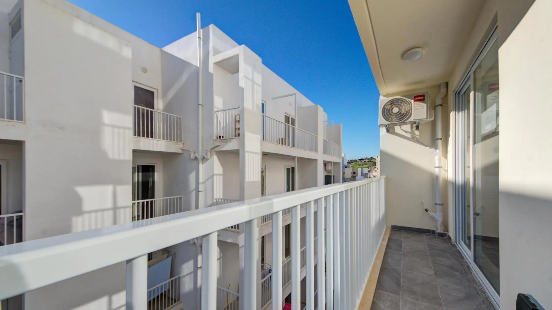 Kuya 3Br Modern Apt By Jl Is-Swieqi